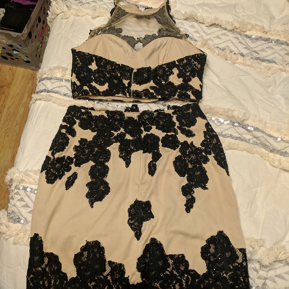 Prom Dress - Picture 2 of 5